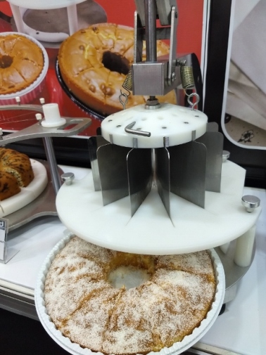 Сухой нож для нарезки тортов